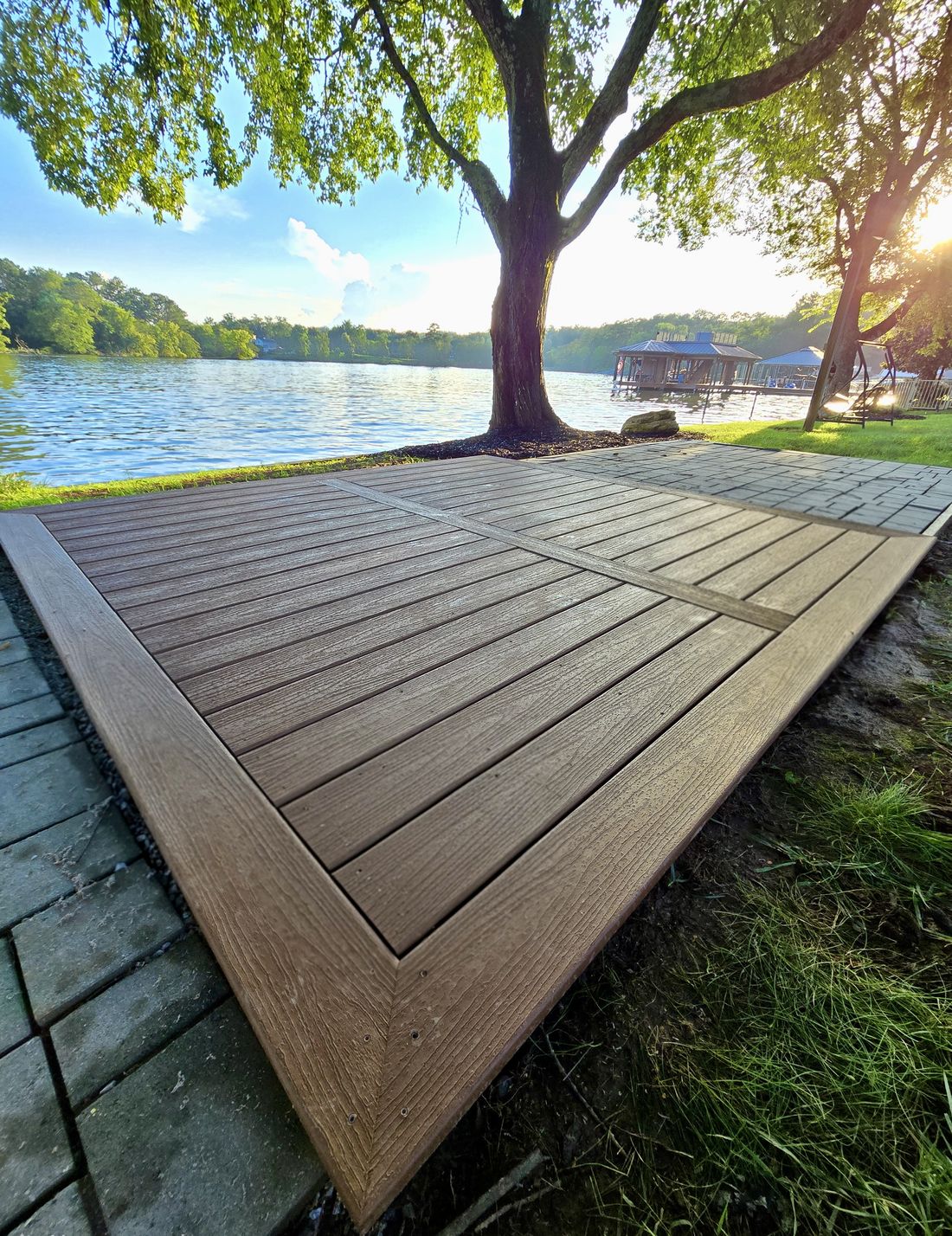 Composite deck built by DC Carpentry on the lake in Chattanooga